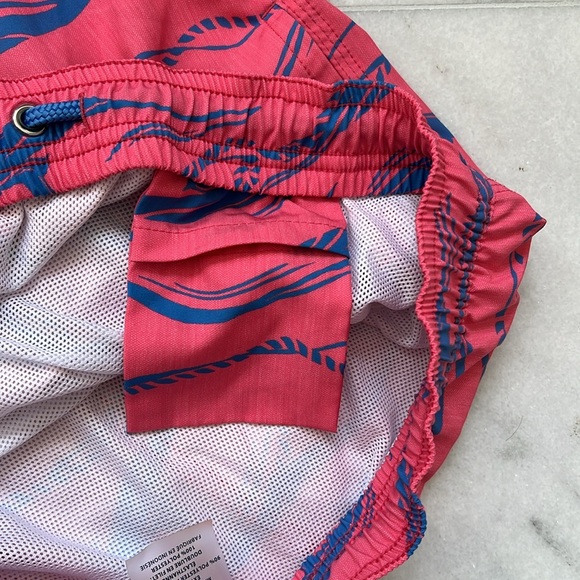 Vineyard Vines Chappy Swim Trunks Sea Grove Sailor's Red Blue Ropes - Size M - Picture 5 of 8